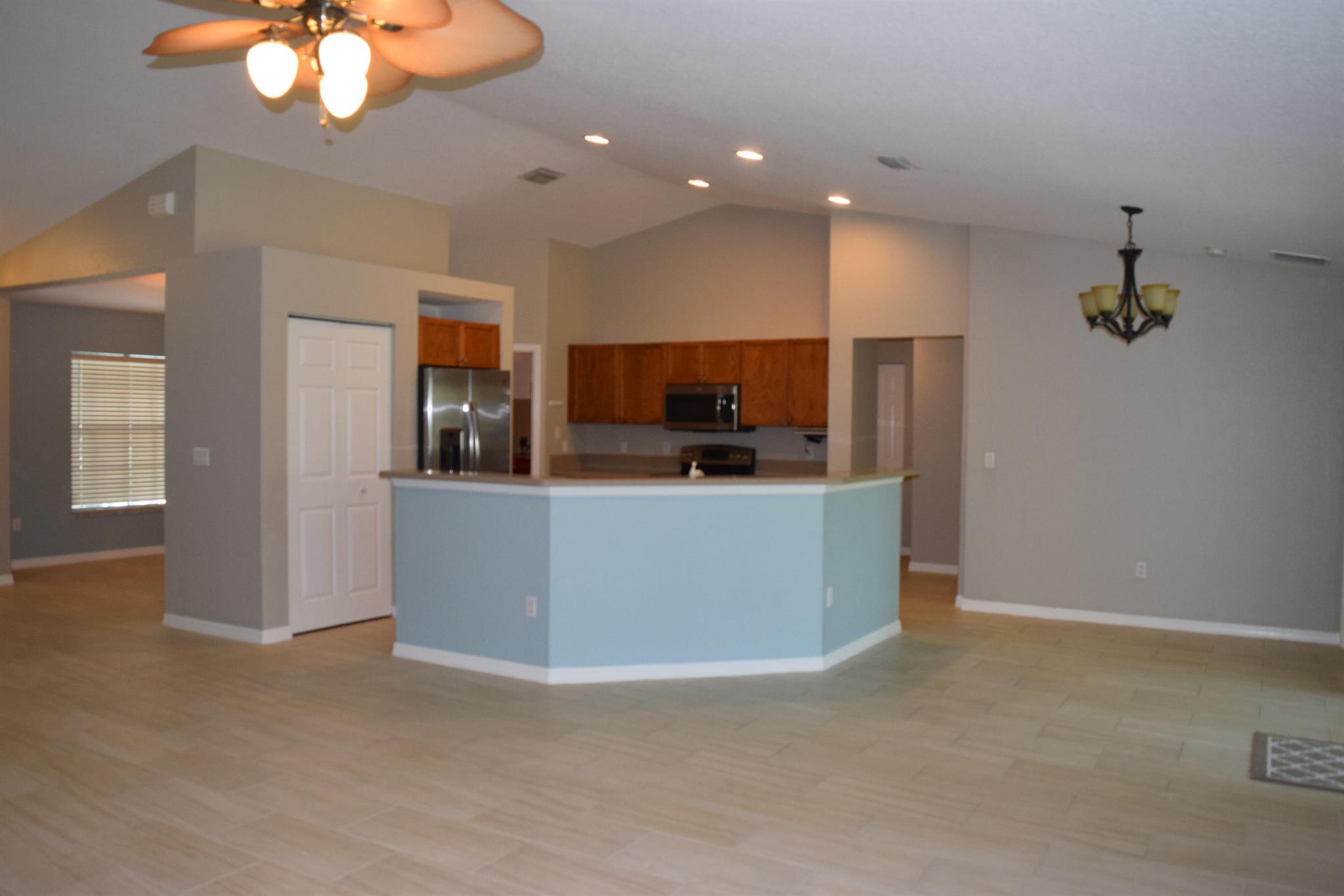 PORT ST LUCIE SECTION 19 - Residential Lease