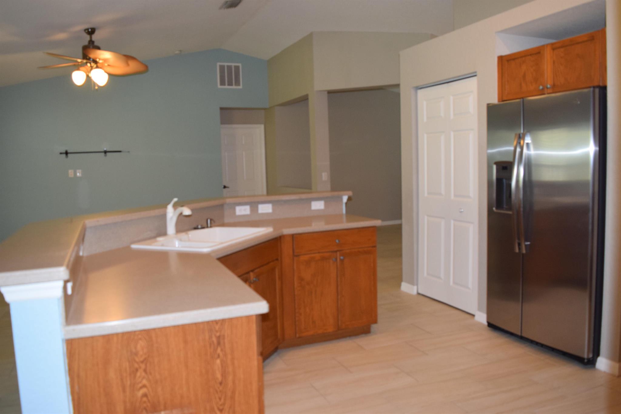 PORT ST LUCIE SECTION 19 - Residential Lease