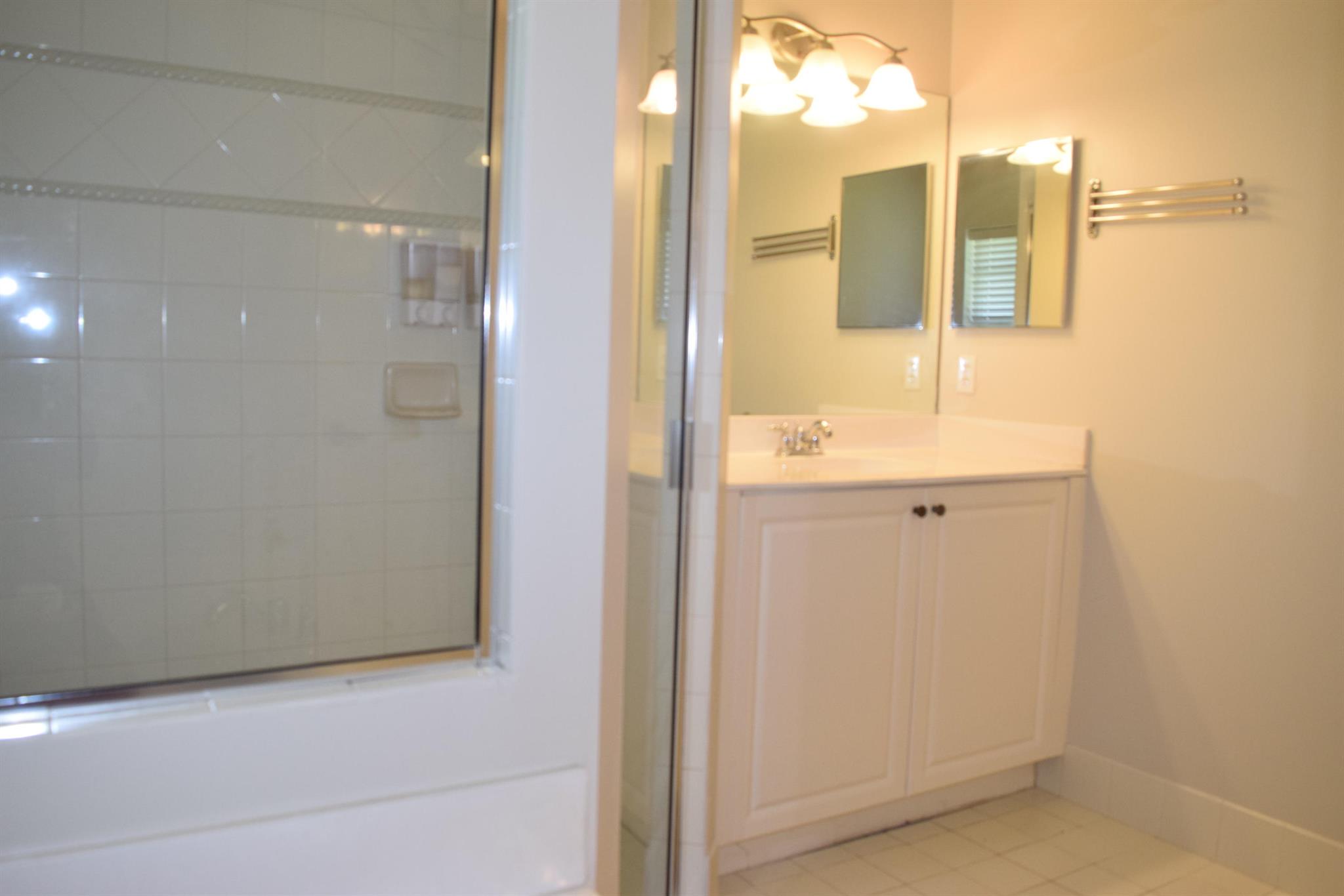 PORT ST LUCIE SECTION 19 - Residential Lease