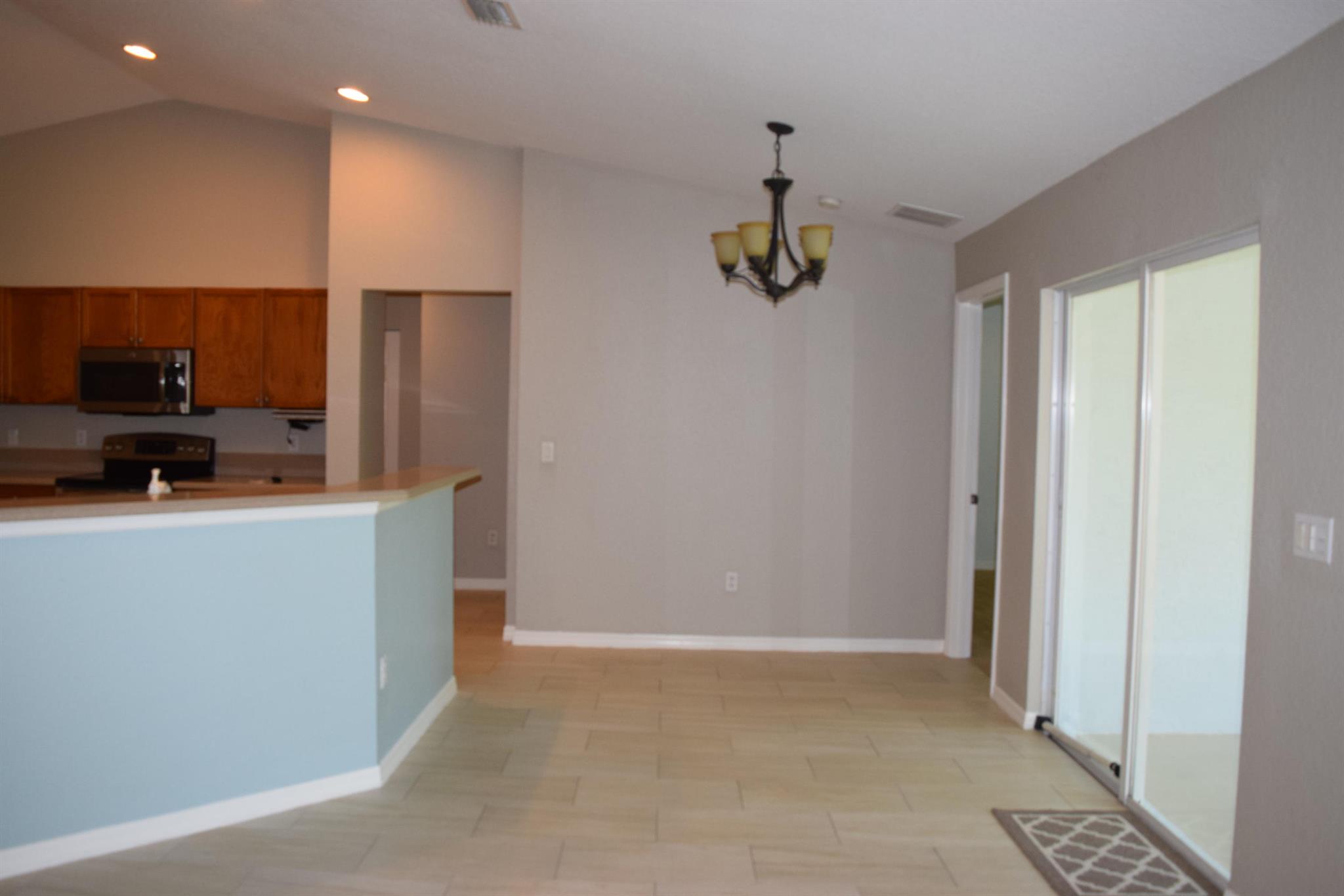 PORT ST LUCIE SECTION 19 - Residential Lease