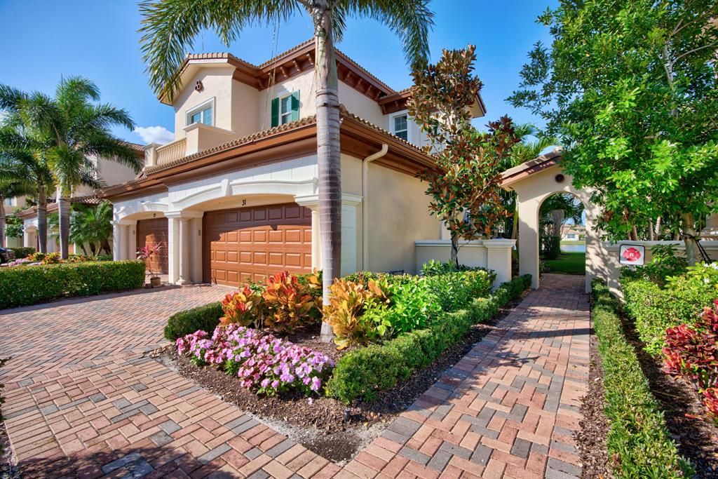 Photo of 111 Tresana Boulevard #31, Jupiter, FL 33478 (MLS # R10695788)