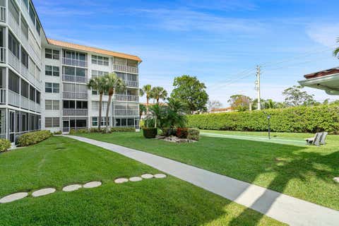 Tiny photo for 911 Gardenia Drive #153, Delray Beach, FL 33483 (MLS # B26037154)
