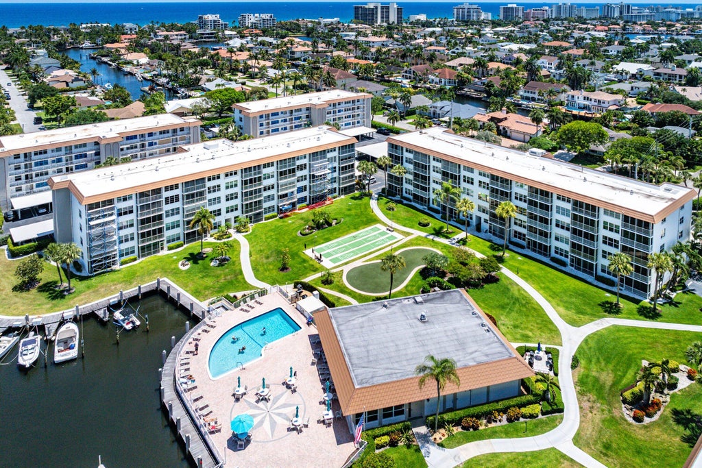 Photo of 911 Gardenia Drive #153, Delray Beach, FL 33483 (MLS # B26037154)