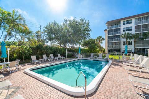 Tiny photo for 911 Gardenia Drive #153, Delray Beach, FL 33483 (MLS # B26037154)