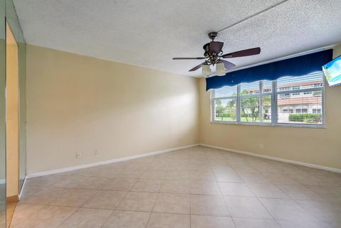 Tiny photo for 911 Gardenia Drive #153, Delray Beach, FL 33483 (MLS # B26037154)