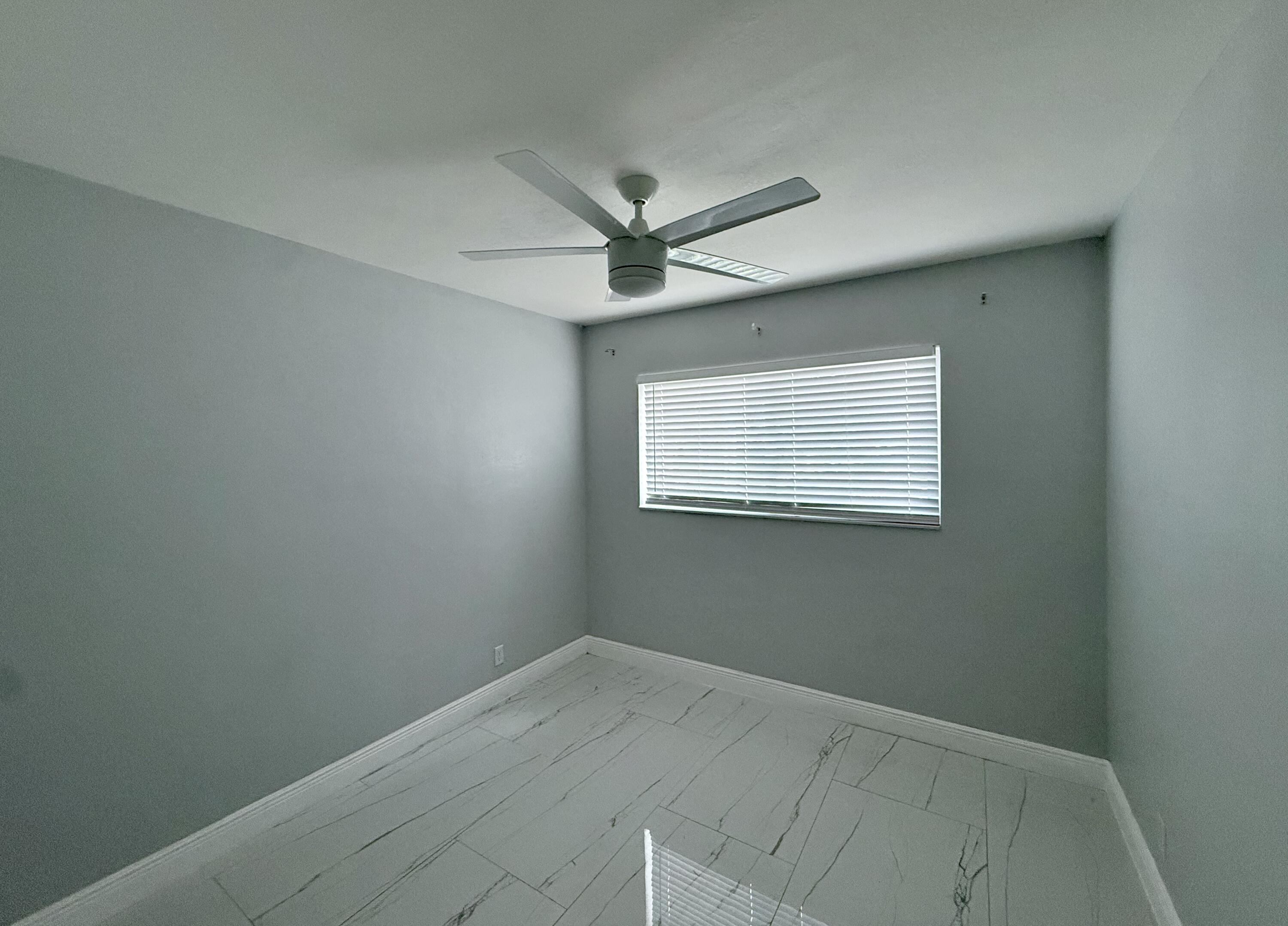 LYONS PARK - Residential