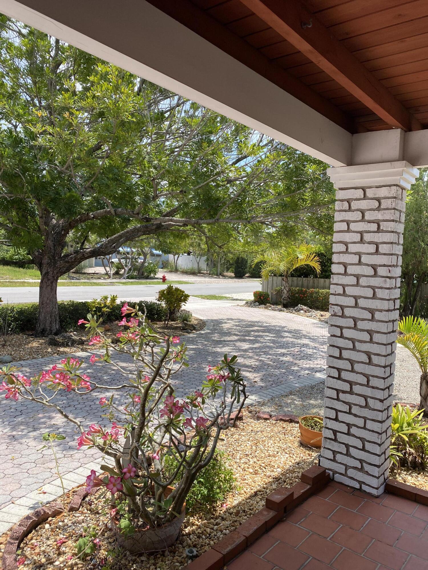 LYONS PARK - Residential