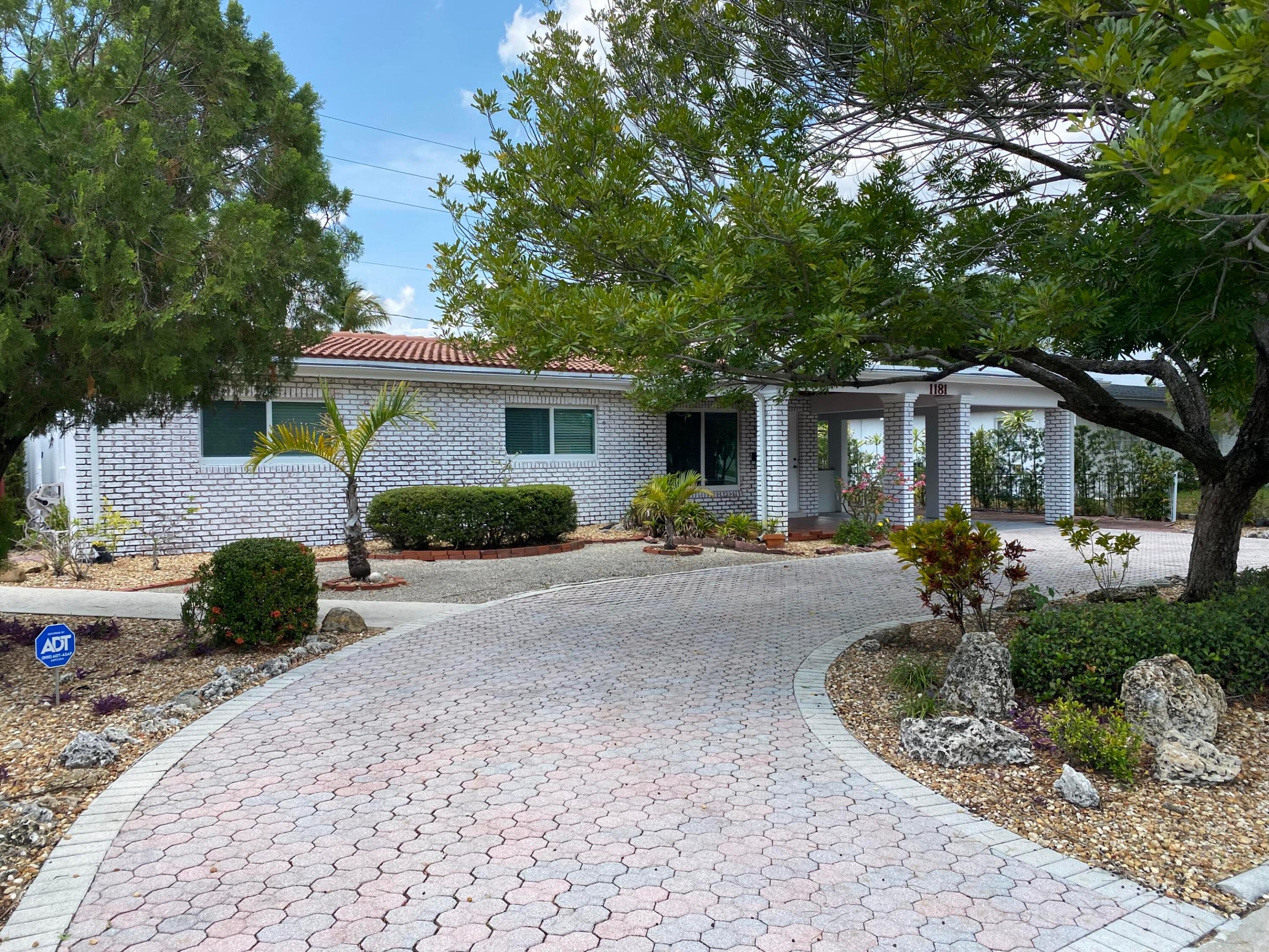LYONS PARK - Residential