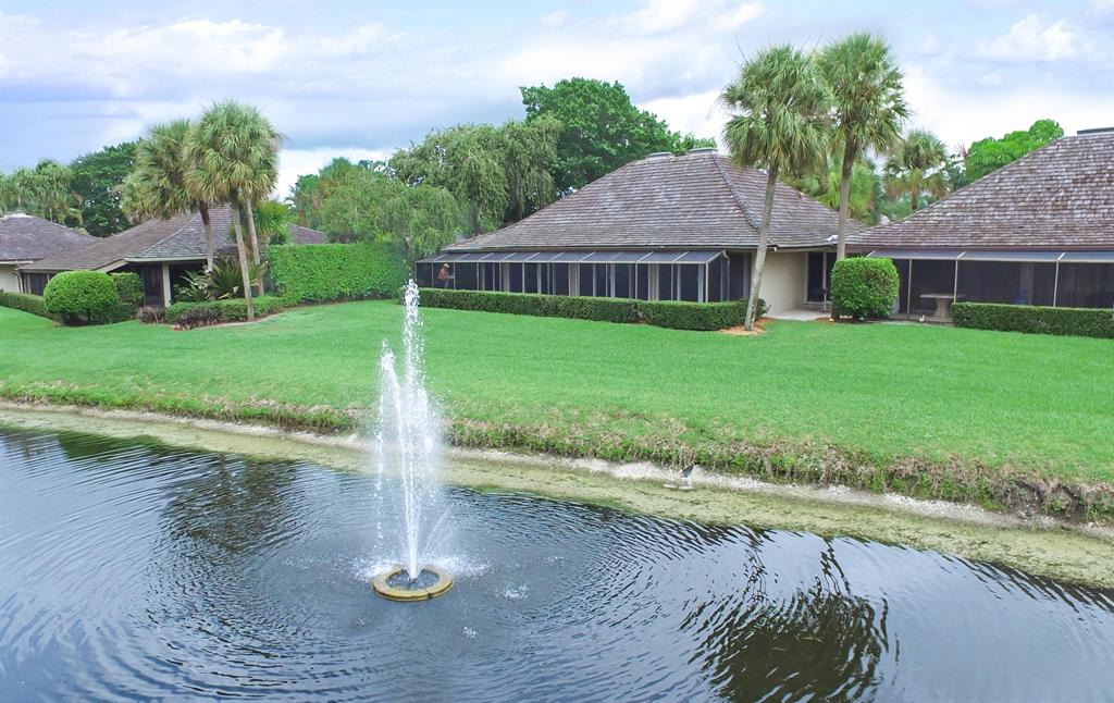 GOLF AND TENNIS VILLAGE - Residential