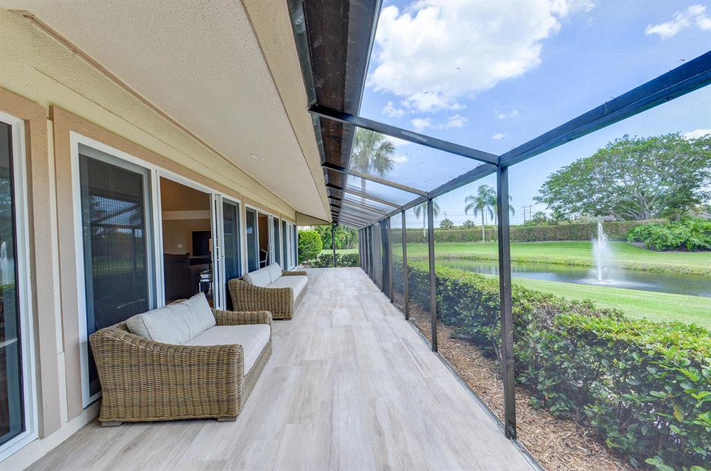 GOLF AND TENNIS VILLAGE - Residential