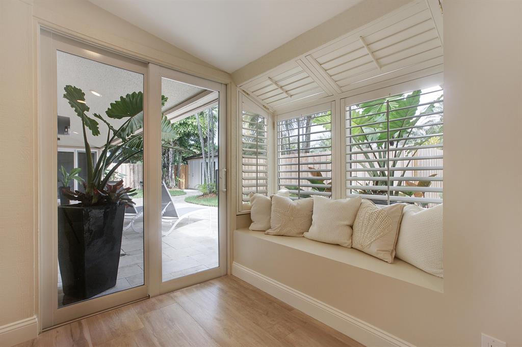 GOLF AND TENNIS VILLAGE - Residential