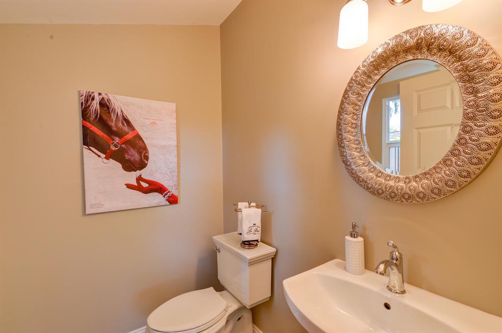 GOLF AND TENNIS VILLAGE - Residential