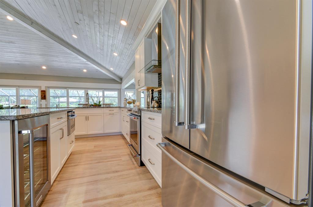 GOLF AND TENNIS VILLAGE - Residential