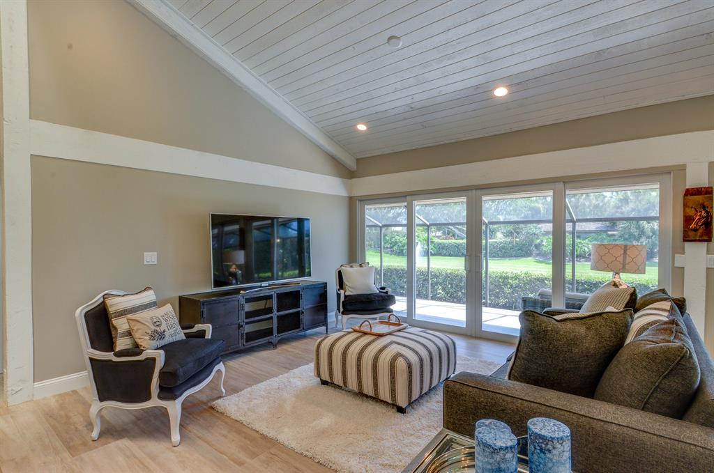 GOLF AND TENNIS VILLAGE - Residential