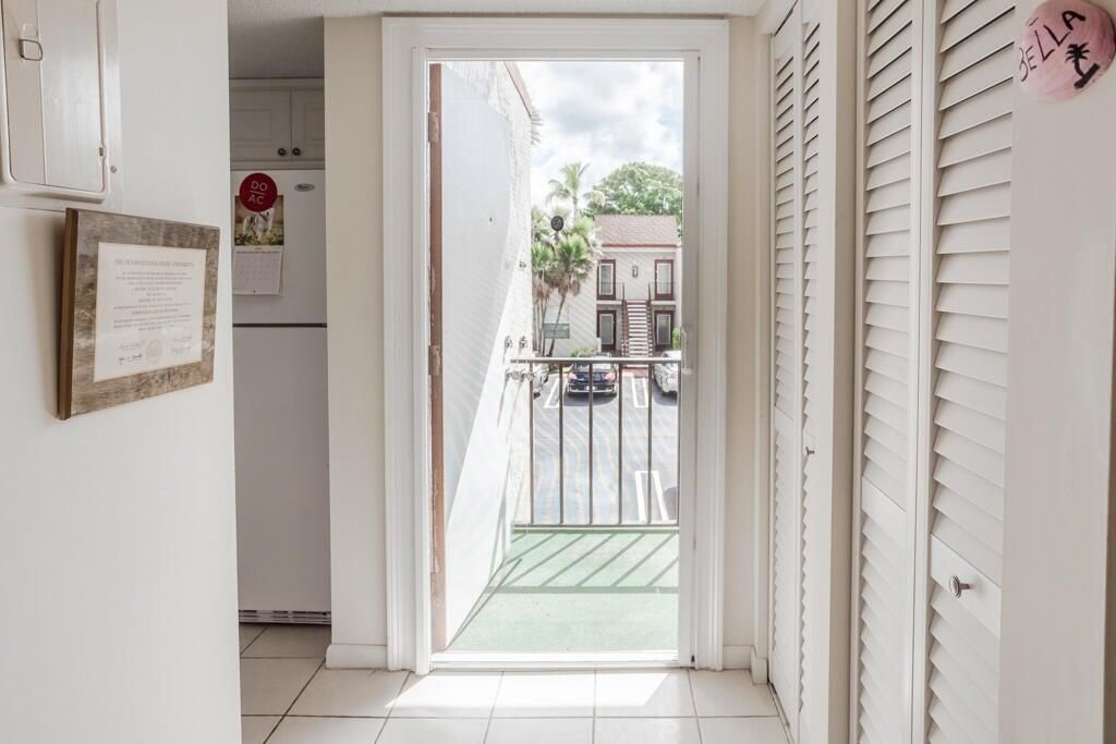 Photo of 8 Willowbrook Lane #208, Delray Beach, FL 33446 (MLS # R11158414)