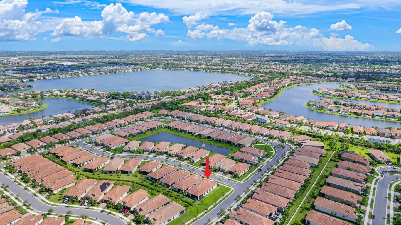 Parkland Royale 182-60 B - Residential