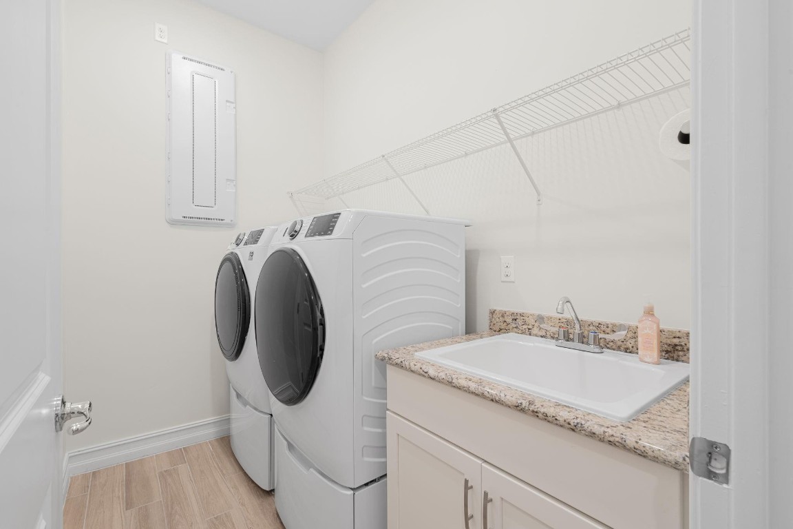 Parkland Royale 182-60 B - Residential