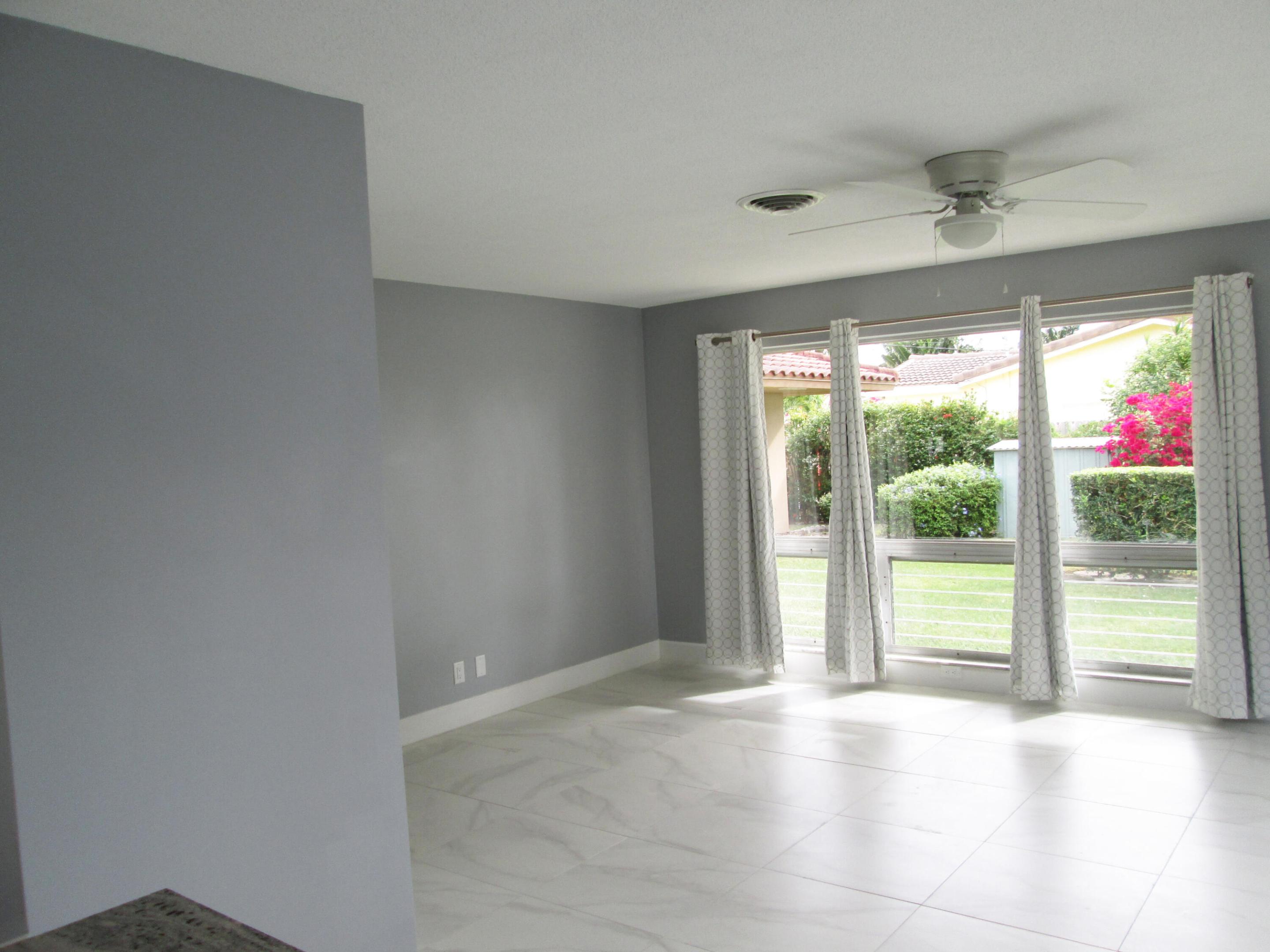 LIGHTHOUSE POINT ESTATES - Residential Income