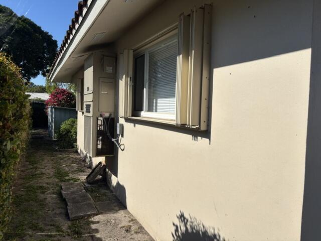 LIGHTHOUSE POINT ESTATES - Residential Income