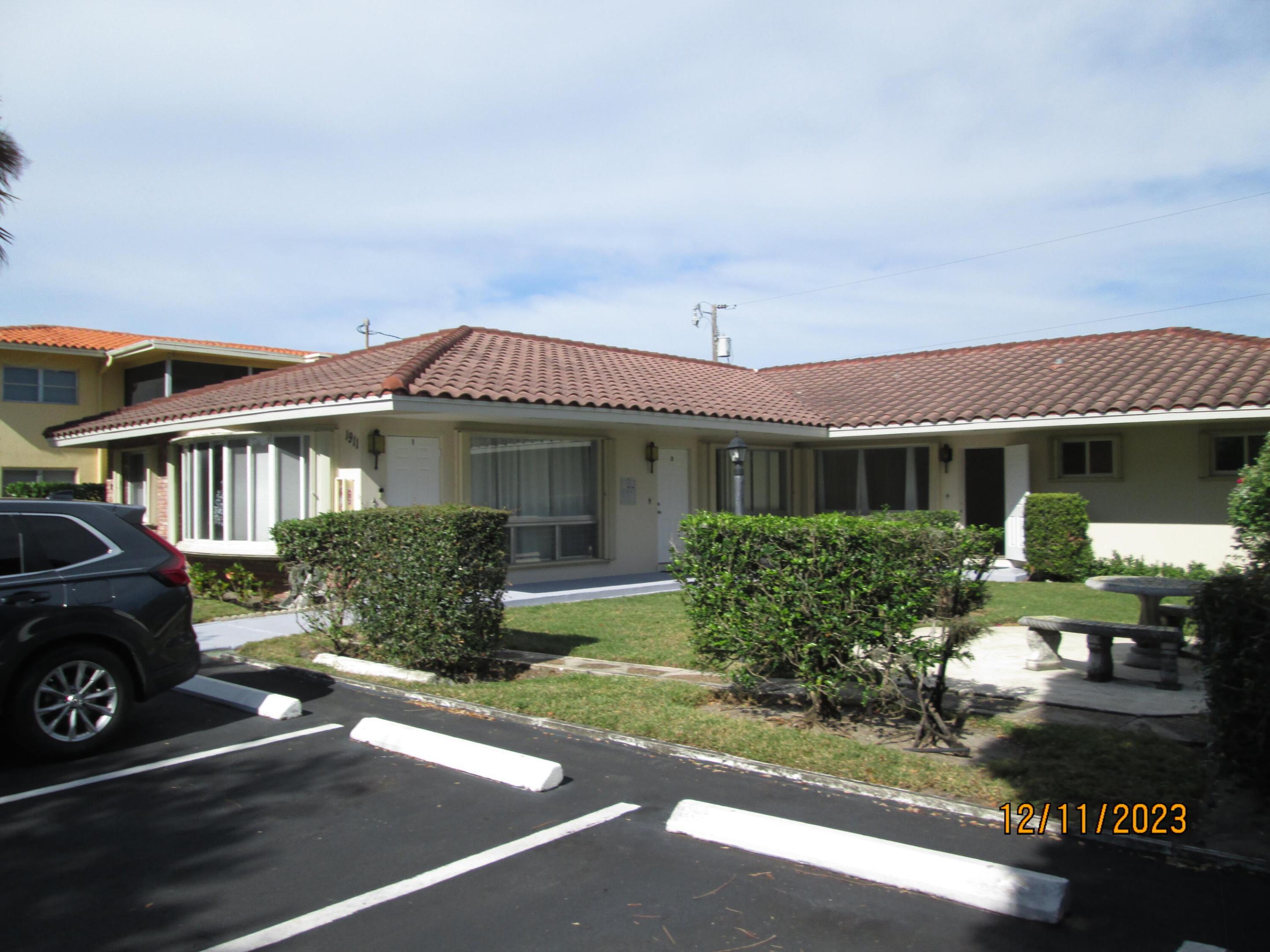 LIGHTHOUSE POINT ESTATES - Residential Income