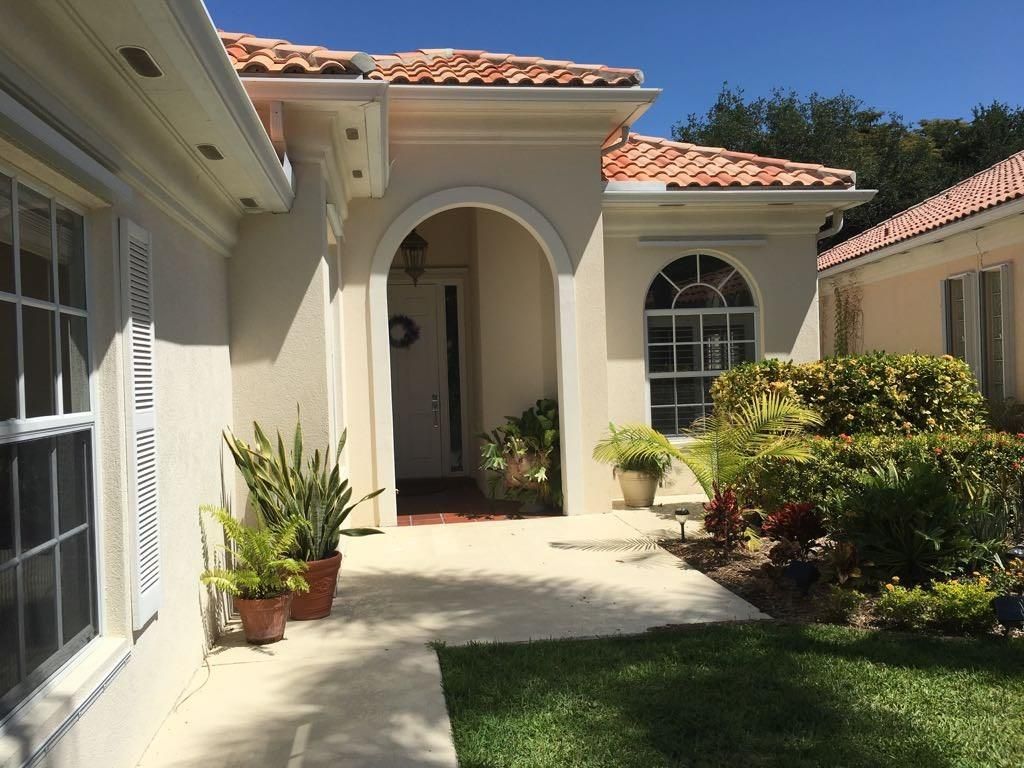 Photo of 4993 Garden Dr, Delray Beach, FL 33445 (MLS # F10386178)