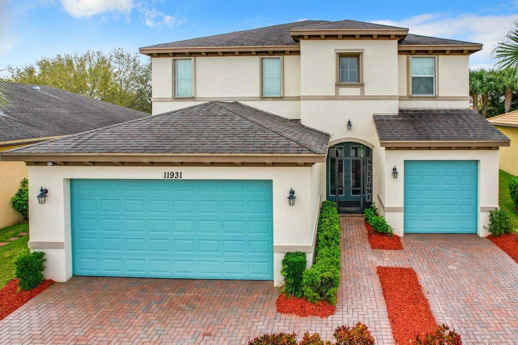 Photo of 11931 SW Crestwood Circle, Port Saint Lucie, FL 34987 (MLS # R10974221)