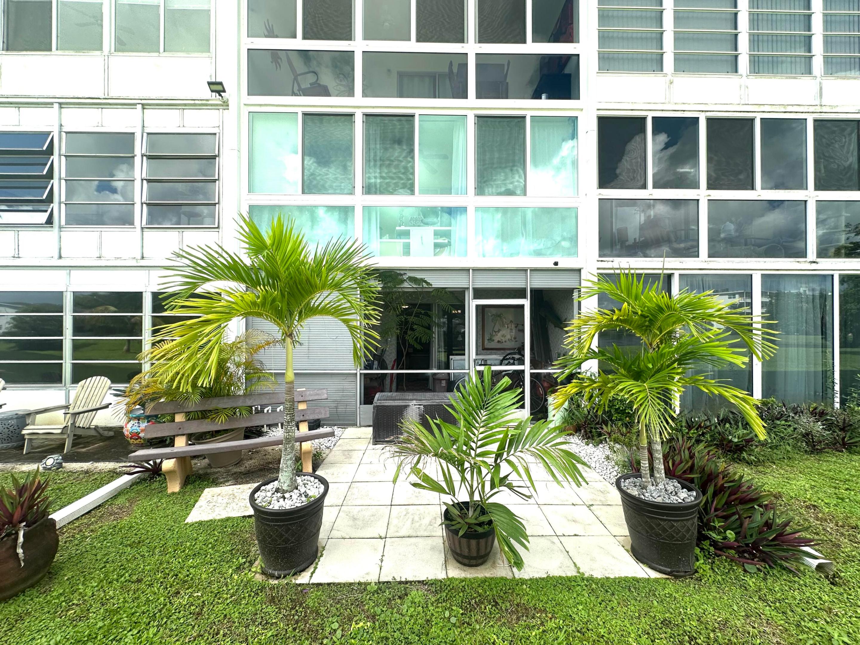 NEWPORT S CONDO - Residential