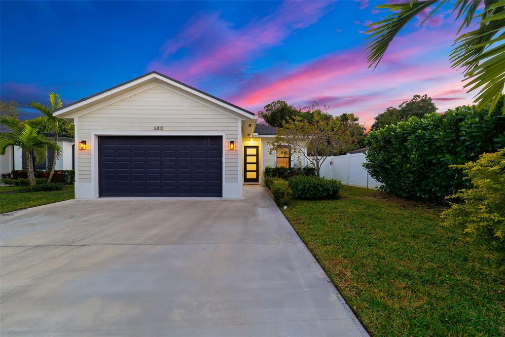 Photo of 6810 Church Street, Jupiter, FL 33458 (MLS # F10548203)