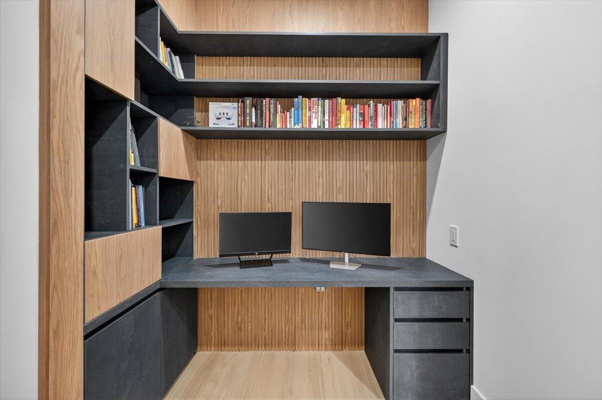 SILVER BLUFF EST SEC C - Residential