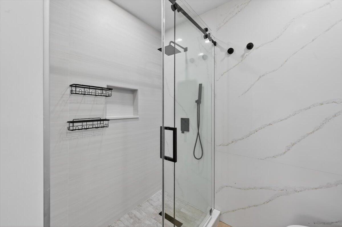 SILVER BLUFF EST SEC C - Residential