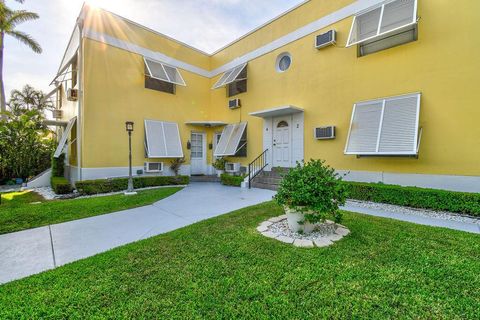 Multi Family in Palm Beach FL 172 County Road 7.jpg