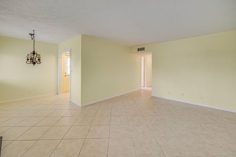 A home in Lake Worth Beach