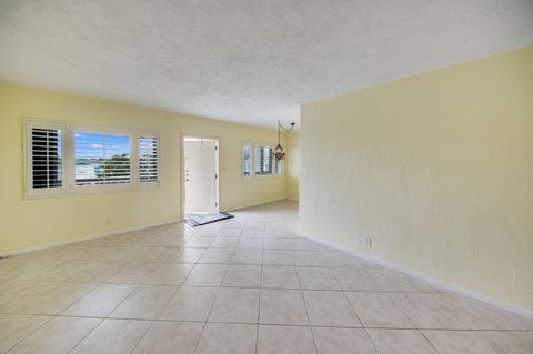 A home in Lake Worth Beach