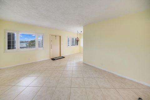 A home in Lake Worth Beach