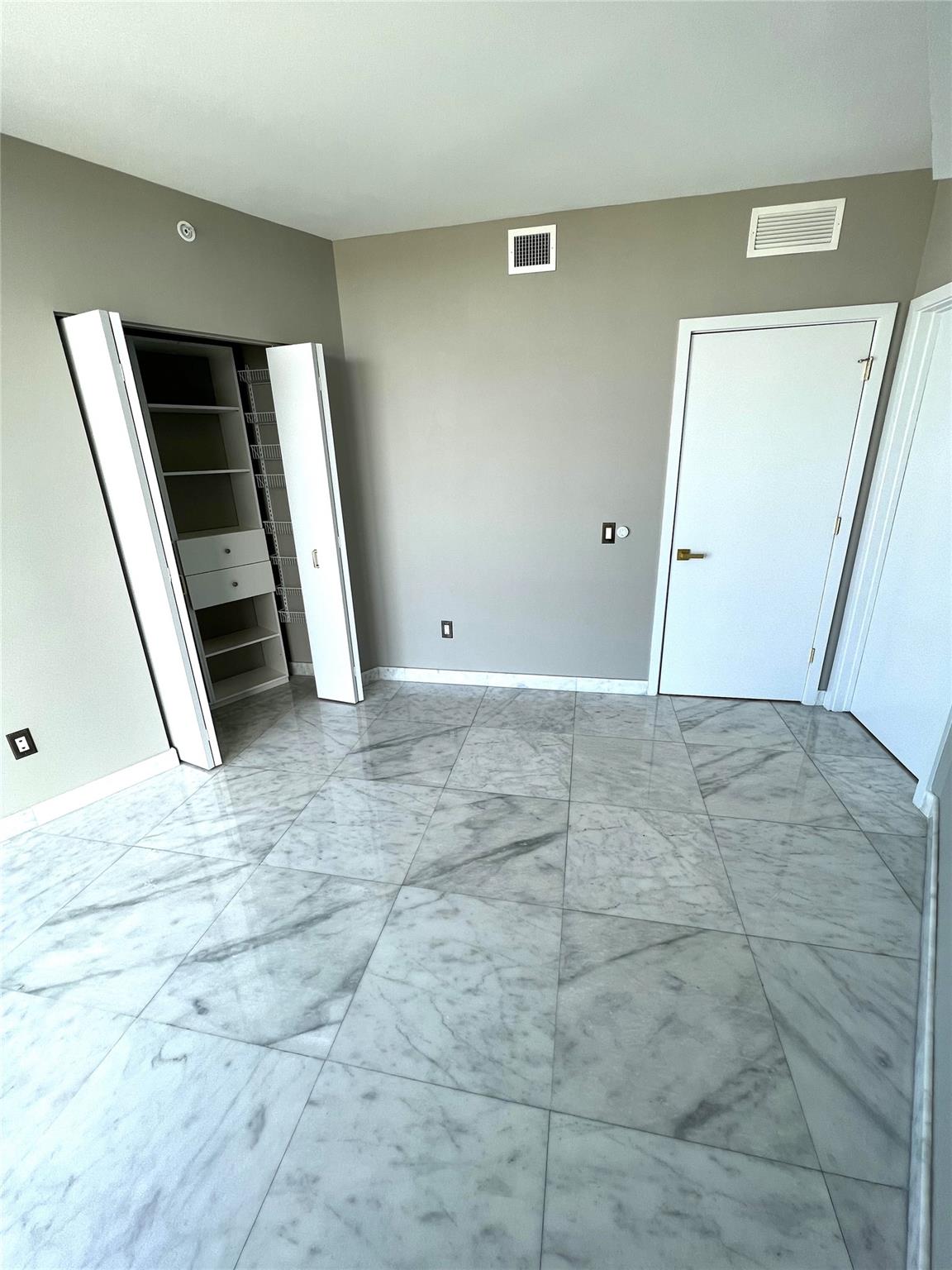 Paraiso Bayviews - Residential Lease