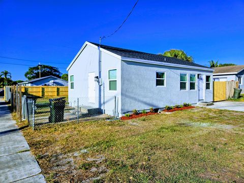 721 SW 10th Street Delray Beach FL 33444