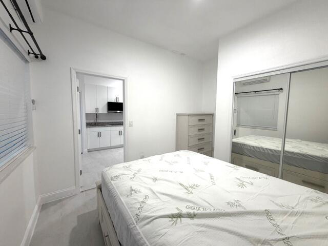 PORT ST LUCIE SECTION 7 - Residential Lease