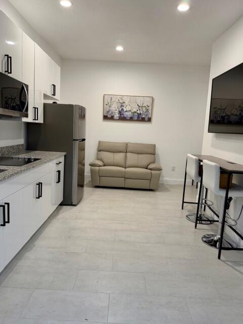 PORT ST LUCIE SECTION 7 - Residential Lease