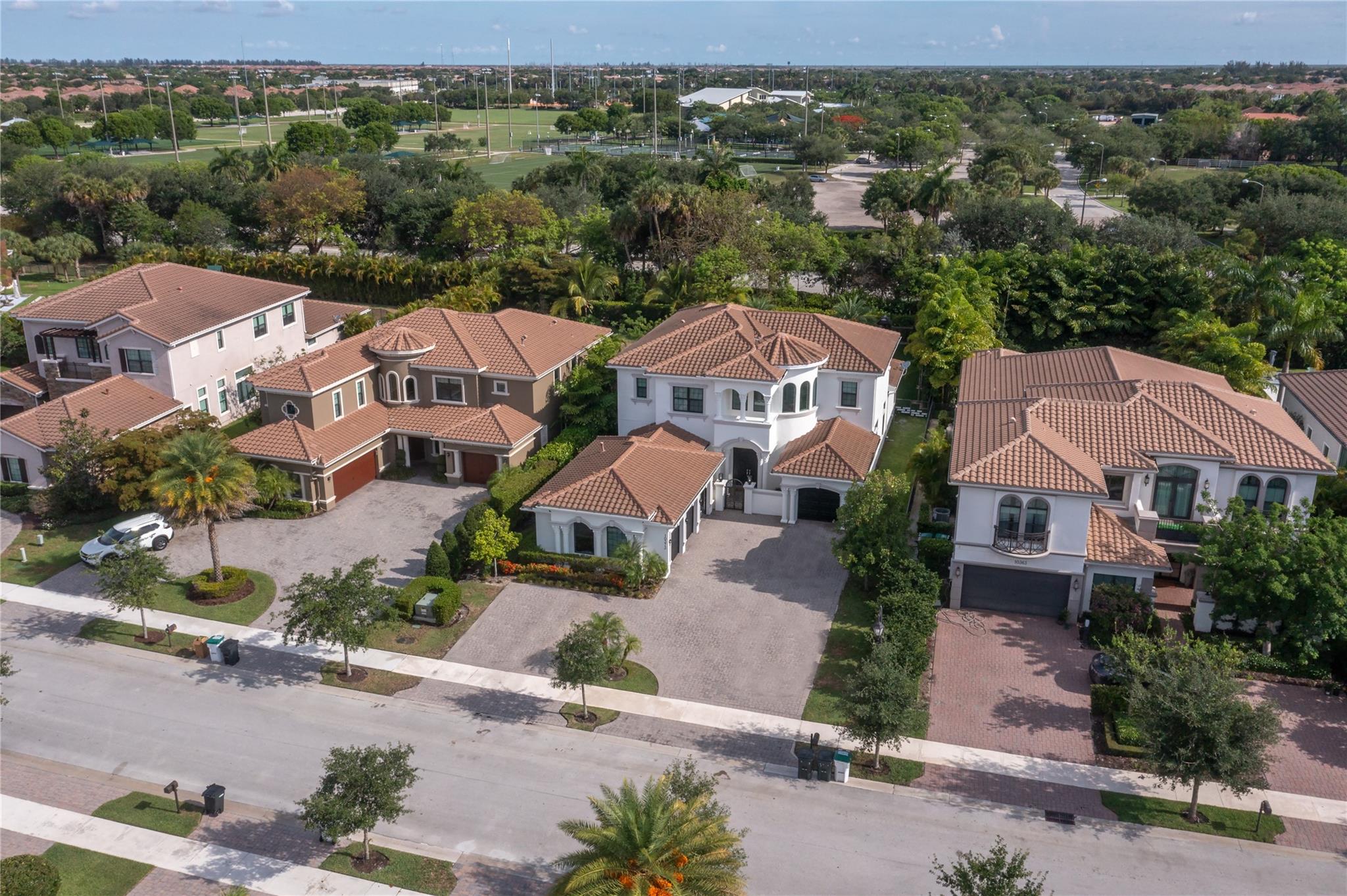 Parkland Golf & Country C - Residential