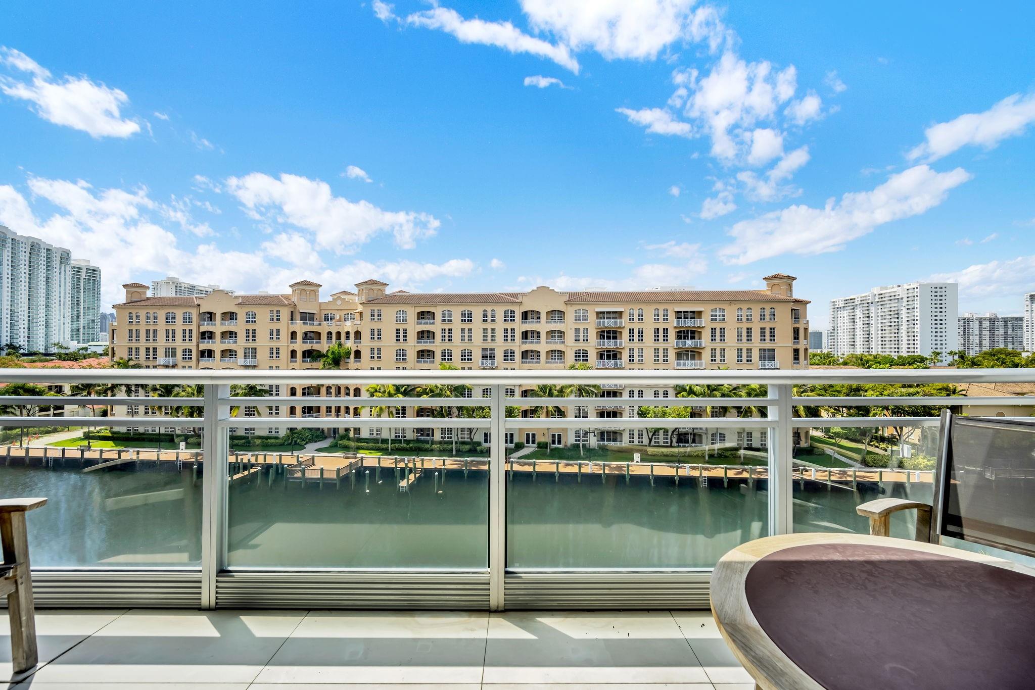 ARTECH RESIDENTIAL - Residential