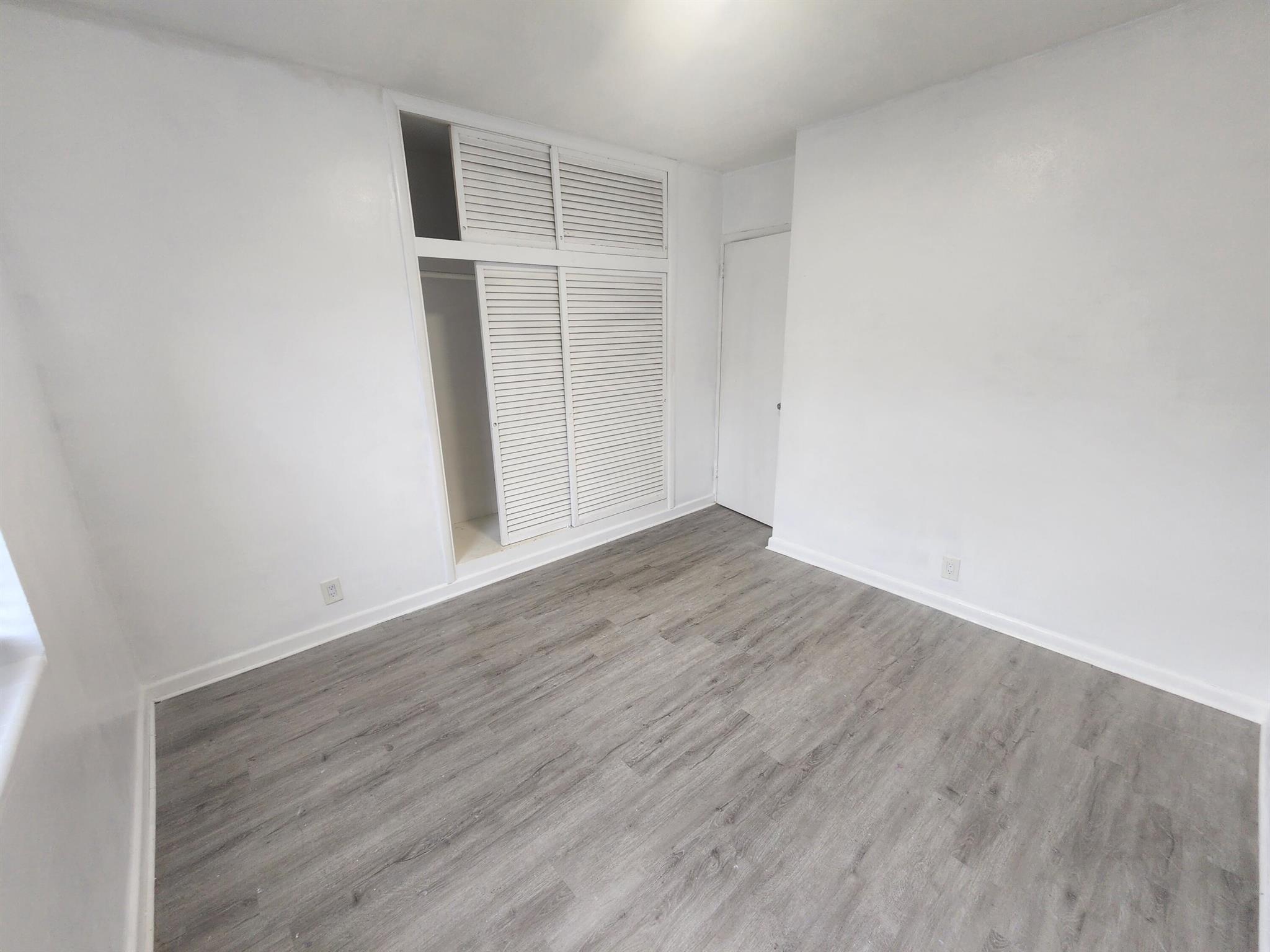 RIVIERA BEACH HEIGHTS ADD - Residential Lease