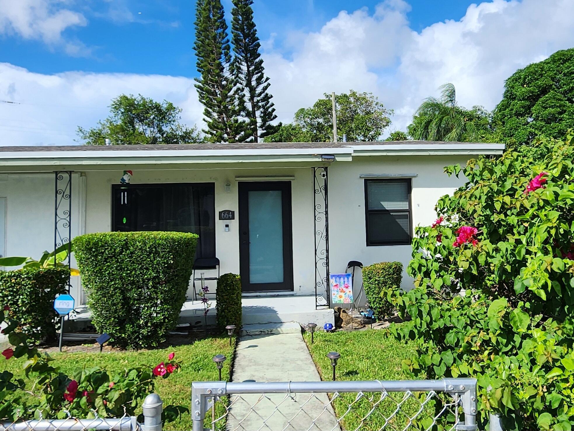 RIVIERA BEACH HEIGHTS ADD - Residential Lease