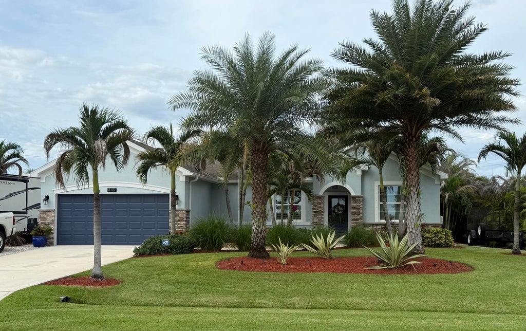 Photo of 449 SW BRADSHAW Circle, Port Saint Lucie, FL 34953 (MLS # B26070791)