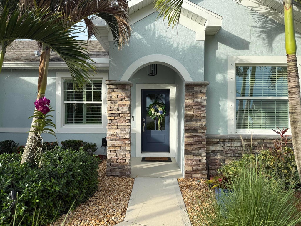 Photo of 449 SW BRADSHAW Circle, Port Saint Lucie, FL 34953 (MLS # B26070791)