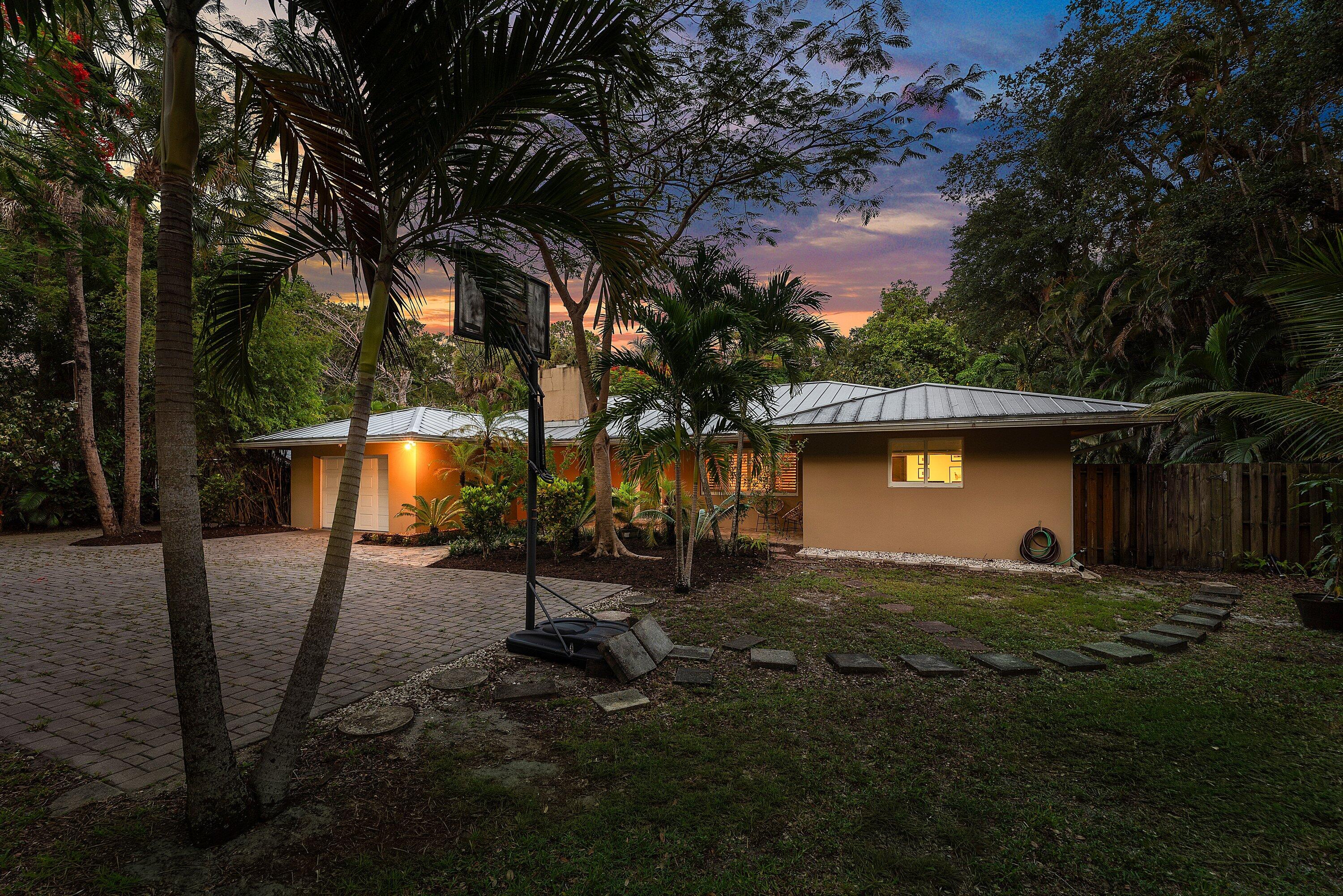 2130 SW 27TH Terrace