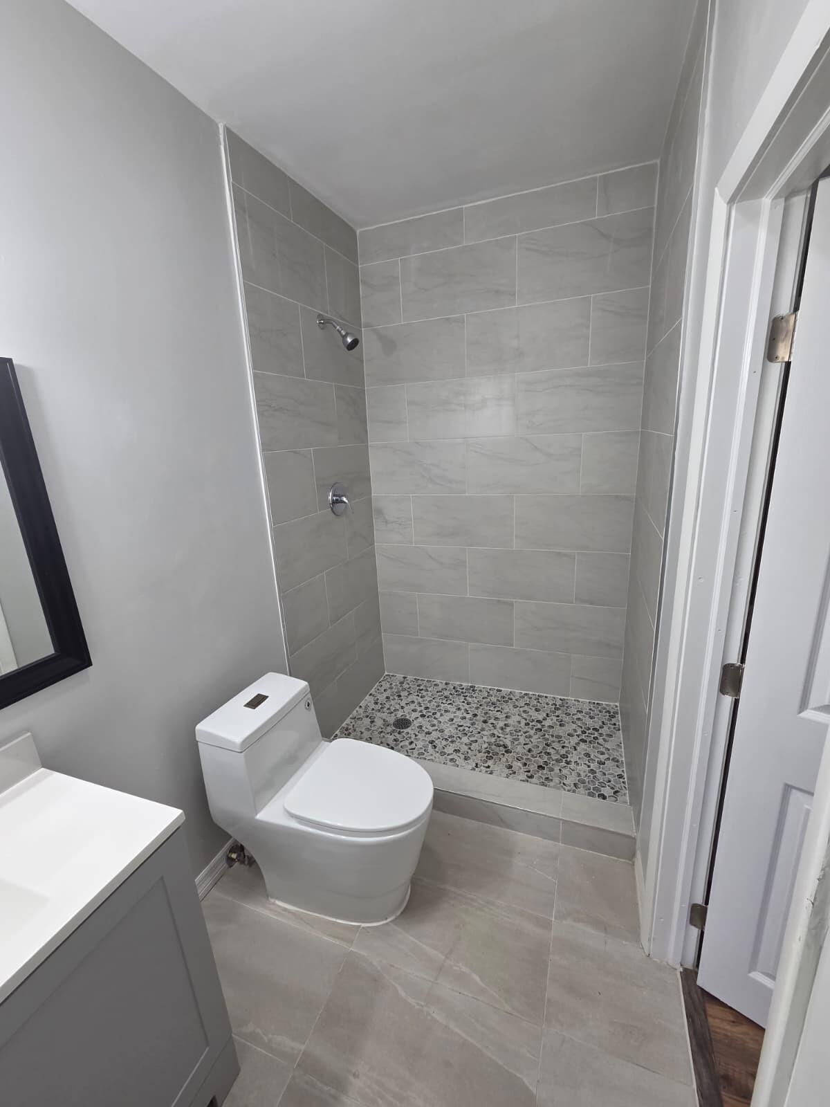 Photo 1 of 14 — 31 Edmund Road #5 Unit #5, West Park, FL 33023