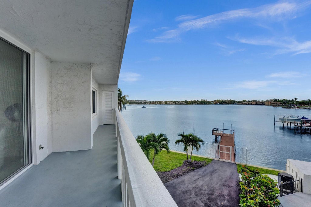 Photo of 231 E Lantana Road #304, Lantana, FL 33462 (MLS # R11133464)