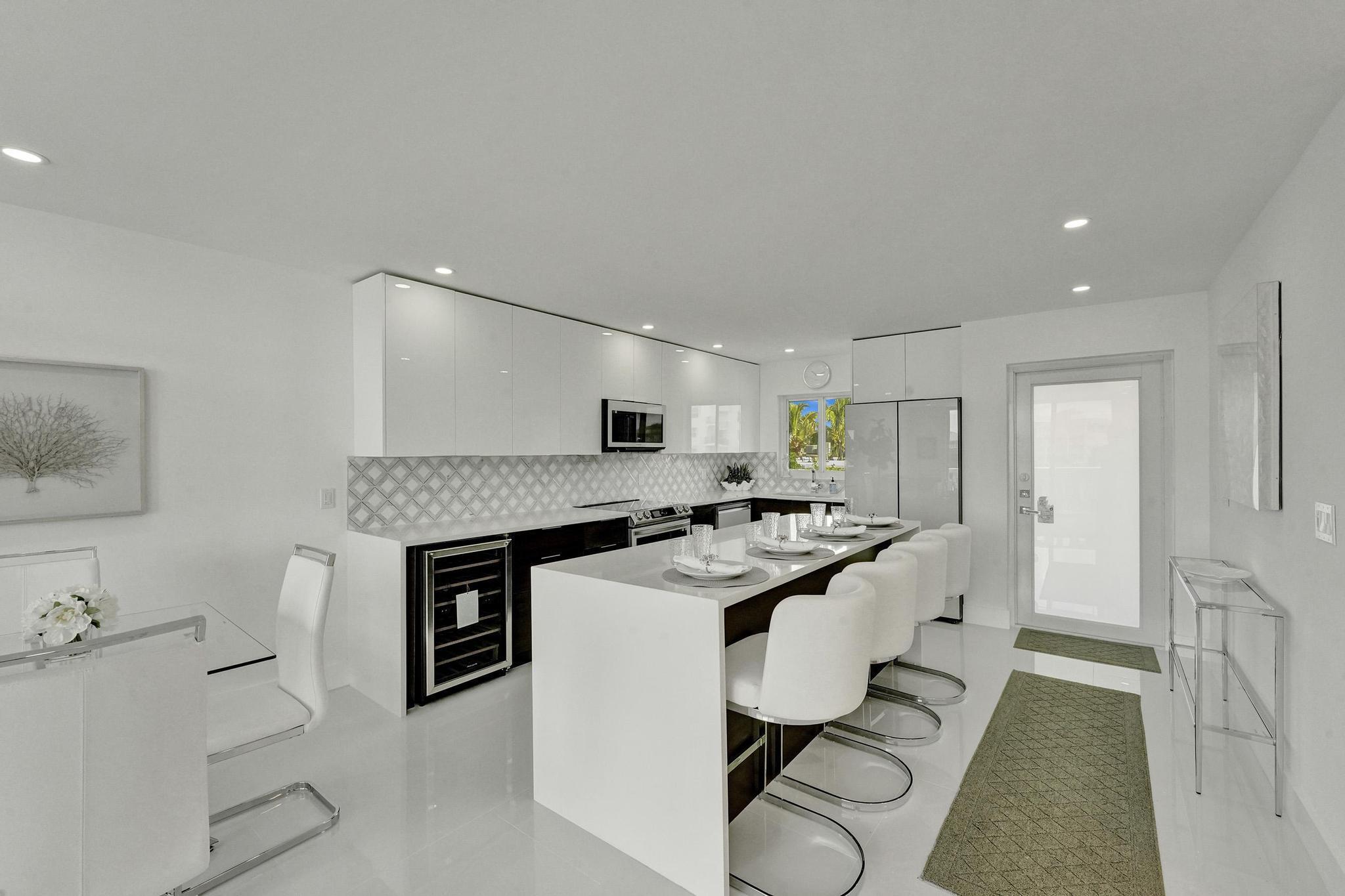 SOUTH SEA ISLANDERC CONDO - Residential