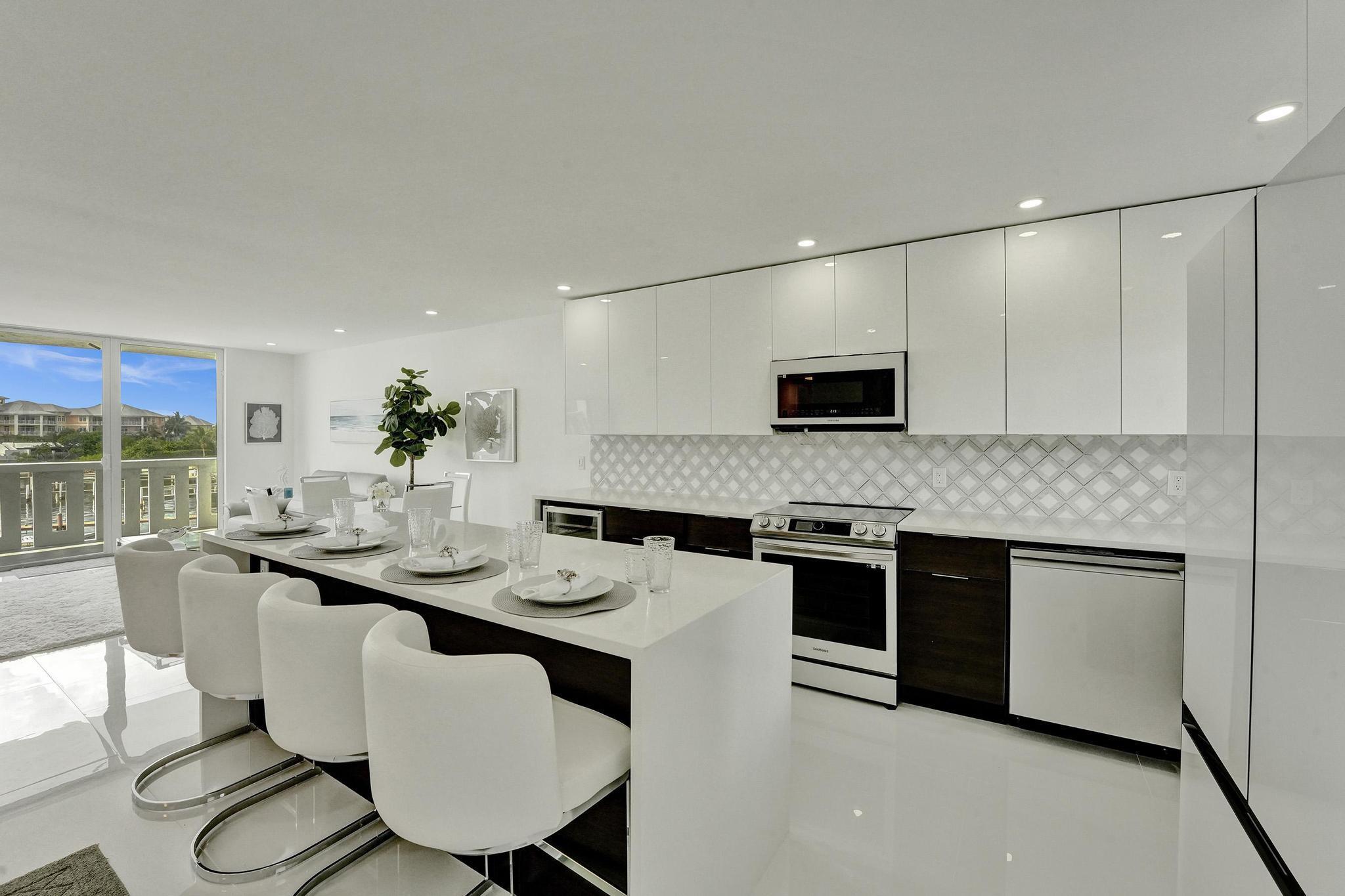 SOUTH SEA ISLANDERC CONDO - Residential