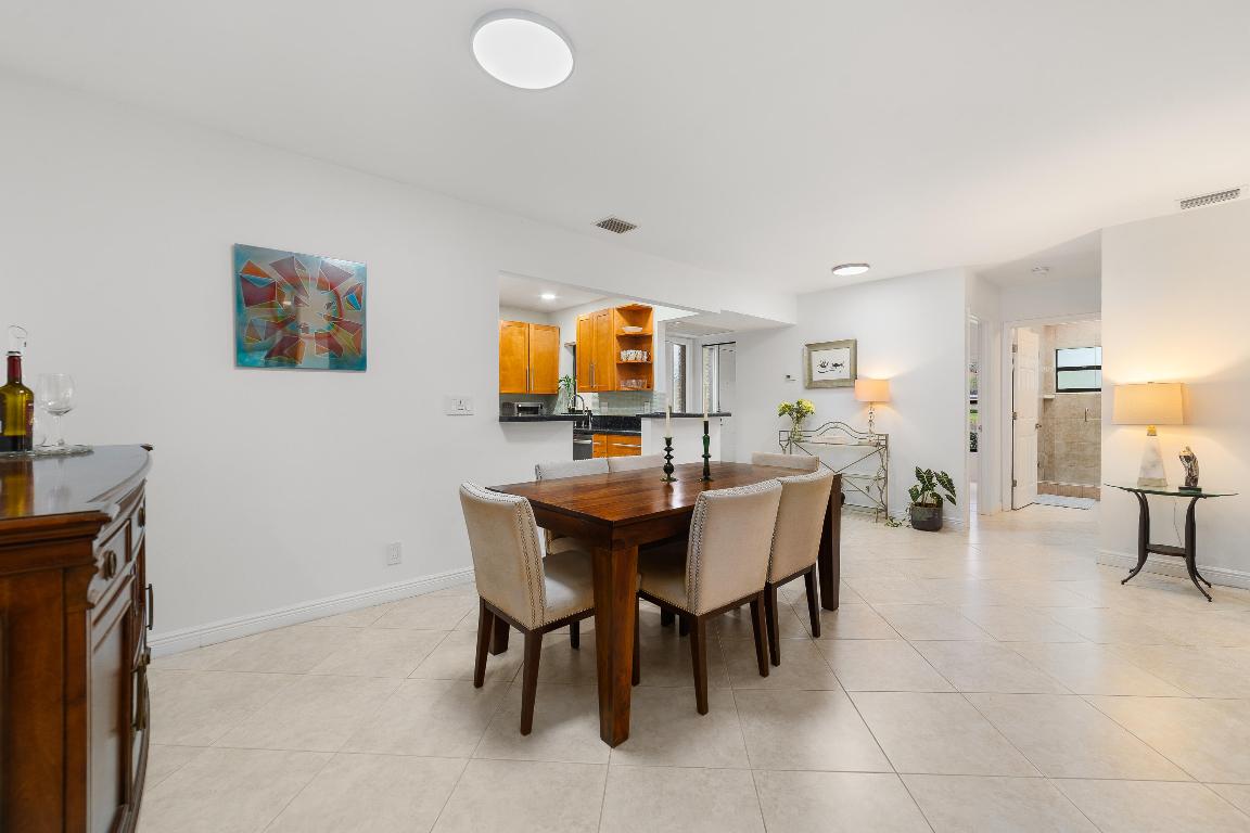 APPLEWOOD VILLAGE III-B CONDO - Residential